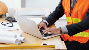 ¿Buscas trabajo? CMPC abre vacantes dentro y fuera de Chile: revisa los cargos disponibles y cómo postular