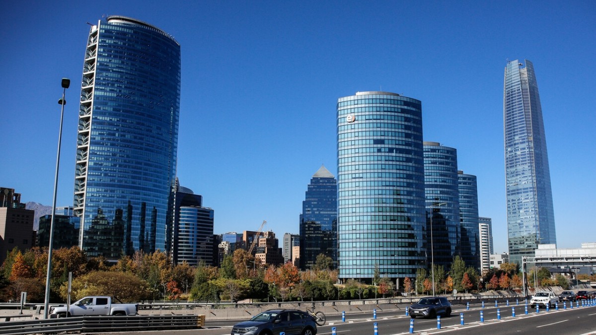 OCDE: Perú y Argentina liderarán el crecimiento en Latinoamérica, mientras Chile quedará rezagado en 2026