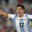 Giuliano Simeone tiene 23 años, nació en Roma y es hijo del Cholo Simeone. Juega en el Atlético de Madrid bajo las órdenes de su padre y fue convocado a Argentina para el Mundial 2026. La Albiceleste juega en el Grupo J.