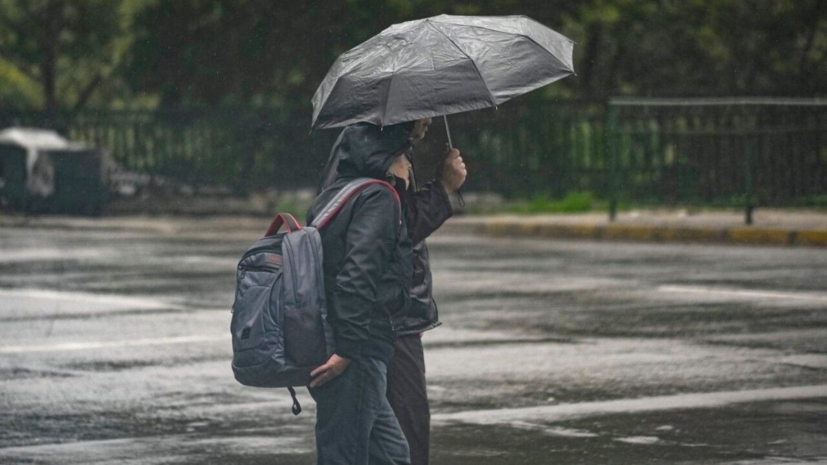 Dos sistemas frontales se aproximan a Santiago: Dejarán lluvias varios días durante la próxima semana