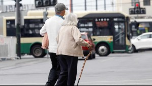Bonos para adultos mayores en junio: Qué beneficios se pagan, montos y cómo revisar si te corresponden