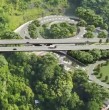 Conoce el ambicioso proyecto vial que contempla la construcción de 7 túneles y 49 puentes para reducir los tiempos de viaje en una importante zona de Sudamérica.