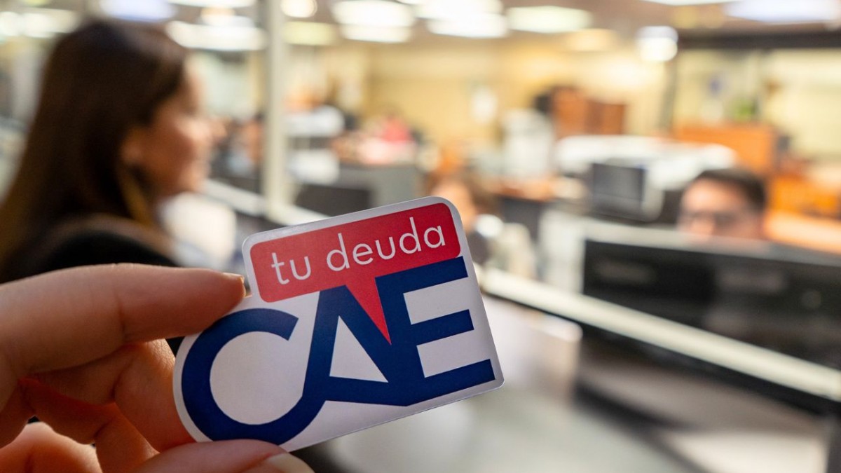 ¿Debes el CAE?: Tesorería impulsa nuevas facilidades de pago y las cuotas varían según tu sueldo