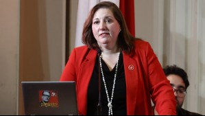 Presidenta del PS admite equivocación y frena distribución de propaganda contra el Presidente Kast con foto intervenida
