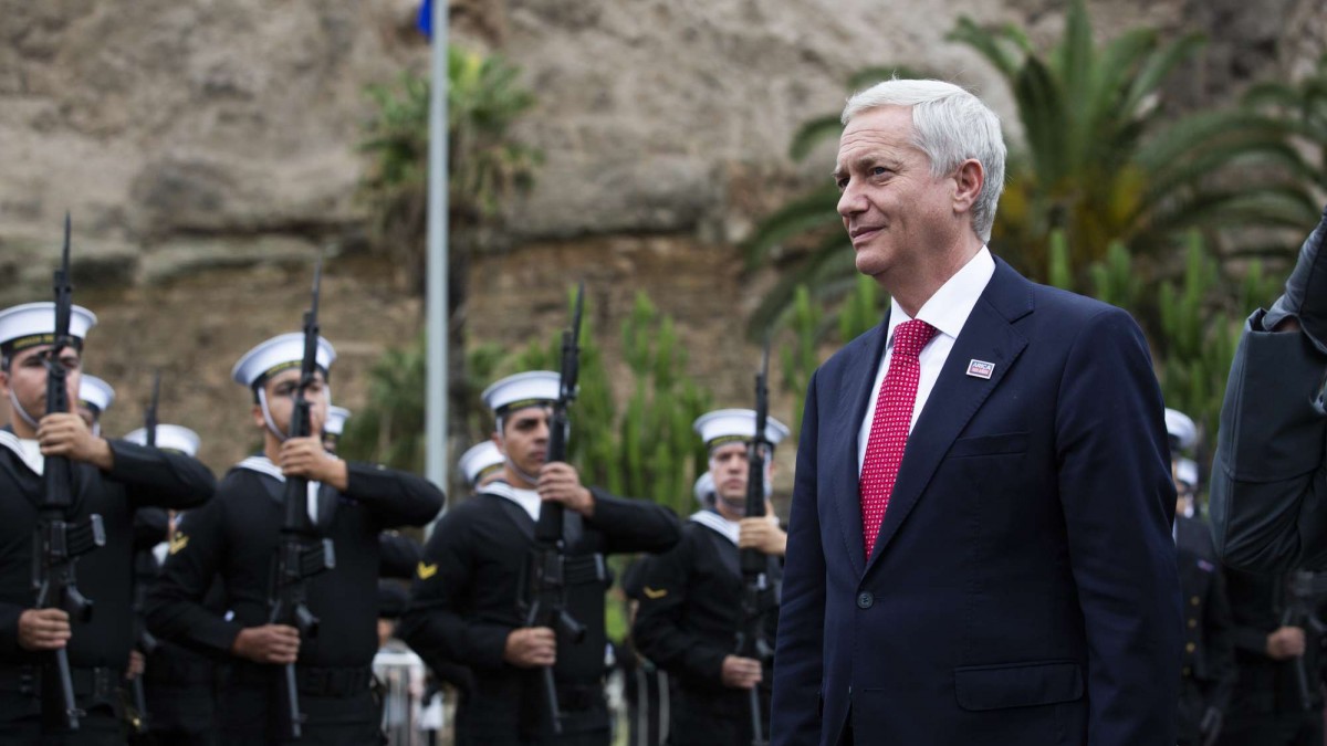 Kast anuncia reformas para expulsiones y sancionar traslado de migrantes
