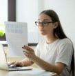 Aprende a mejorar tu currículum usando inteligencia artificial. Con Claude.ai puedes detectar errores, optimizar tu perfil y dejar tu CV listo para pasar filtros ATS en pocos minutos.