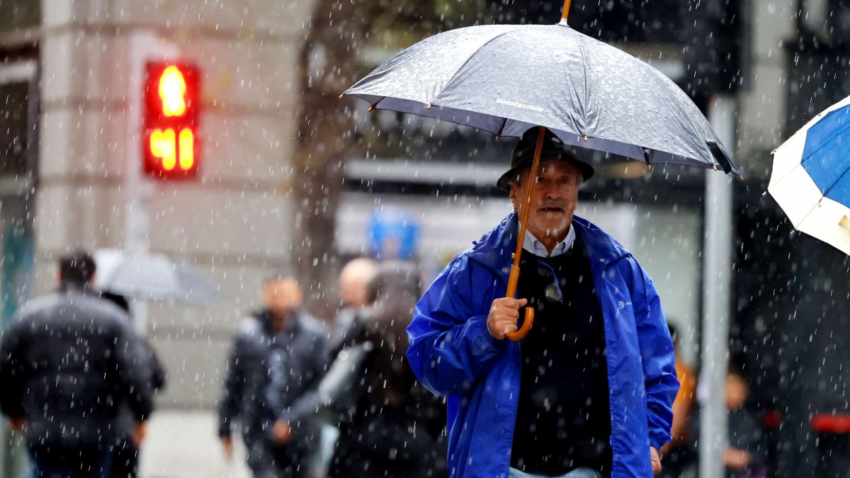 Lluvia en Santiago: ¿A qué hora será el peak de precipitaciones este miércoles?