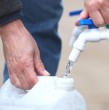 Revisa los sectores de la Región Metropolitana que se verán afectados por cortes de agua este jueves 11 de junio. La medida responde a trabajos programados, extendiéndose por varias horas.