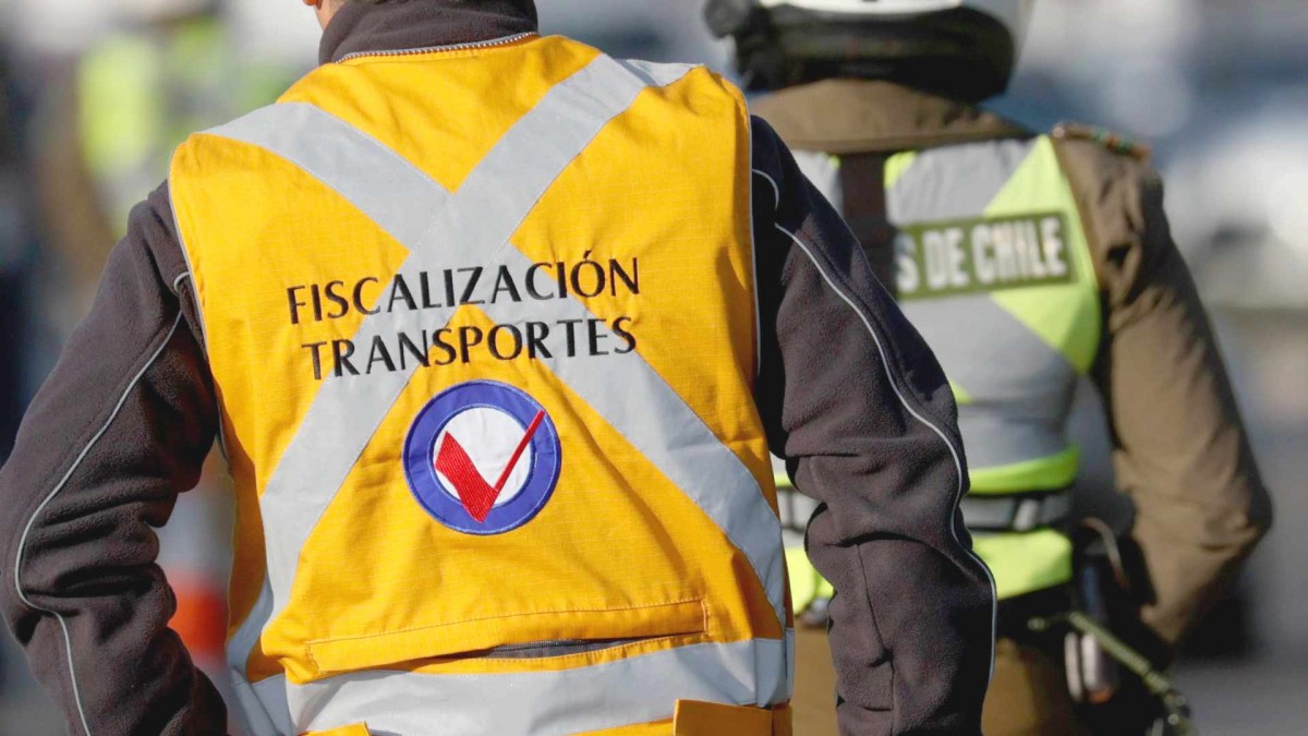 Restricción vehicular: ¿Qué autos no pueden circular este jueves en Santiago?