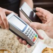 La CuentaRUT digital permite realizar compras, transferencias, pagos y diversas operaciones financieras directamente desde la aplicación de BancoEstado, sin necesidad de contar con la tarjeta física.