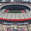 La inauguración del Mundial 2026 es el jueves 11 de junio a las 12:30 hrs de Chile en el Estadio Azteca. Shakira, J Balvin, Maná, Alejandro Fernández y Belinda son los artistas confirmados. El partido México vs. Sudáfrica comienza a las 15:00 hrs.