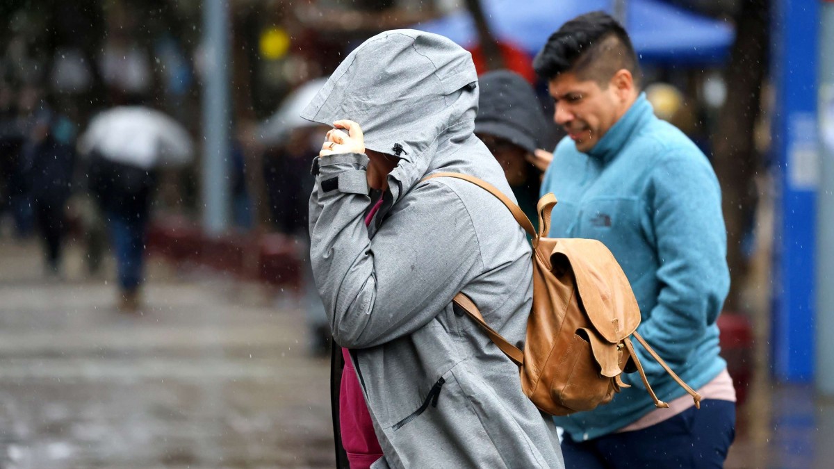 ¿Vuelve la lluvia? Centro meteorológico noruego pronostica más de 20 milímetros para los próximos días en Santiago