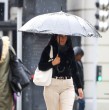 Durante la mañana de este viernes, la lluvia sorprendió a los capitalinos, pues se han registrado precipitaciones en distintas comunas de Santiago, pese a que no estaba pronosticado que se registrara dicho fenómeno.