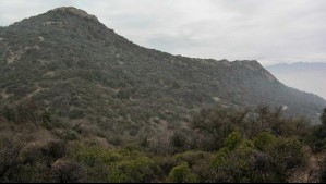 Rescatan a tres excursionistas extraviados en el Manquehuito: no tenían equipo para pasar la noche