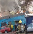 Una emergencia por incendio moviliza durante la mañana de este lunes a equipos de Bomberos en la comuna de Estación Central. El siniestro afecta a una vivienda ubicada en el sector de Santa Teresa con Hermanos Carrera.