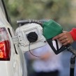 La directora de Liberty Finance, Lisa Salinas, afirmó que la caída del petróleo podría traducirse en nuevas bajas del precio de las bencinas en Chile durante las próximas semanas, además de la rebaja anunciada para este jueves.