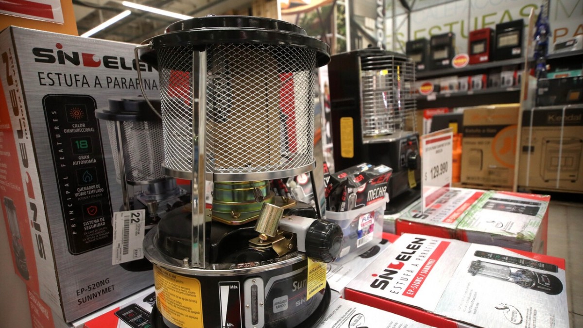 Invierno 2026: Sernac inicia masiva fiscalización en el retail por venta de estufas y calefactores