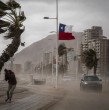 Este martes, la Dirección Meteorológica de Chile emitió un aviso por viento normal a moderado y una alerta por viento moderado a fuerte, que afectarán a cuatro regiones de la zona norte del país.