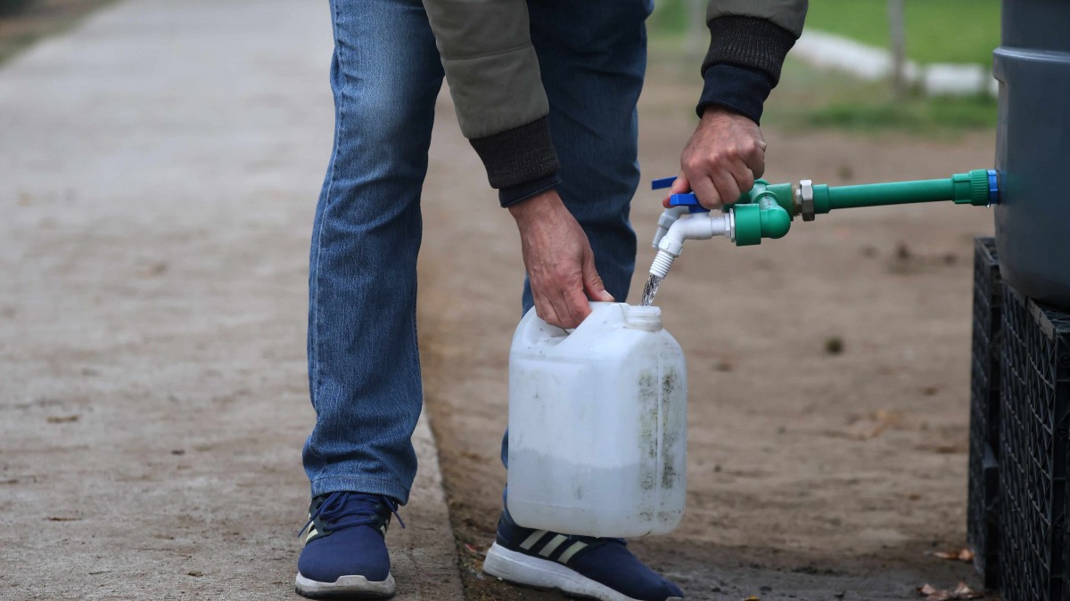 Hasta 6 horas sin agua: Esta comuna de Santiago sufrirá corte del suministro este miércoles