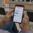 Un carpintero recibió por equivocación $99 millones en vez de $9 millones al realizar un trámite en BancoEstado. Al notar el error, avisó de inmediato y el dinero fue retirado por la entidad.