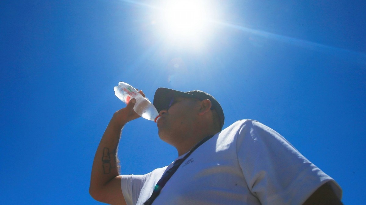Hasta 35°C: Emiten aviso por altas temperaturas en 3 regiones para este viernes