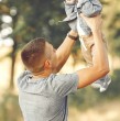 Miles de familias en Chile podrían estar dejando pasar una ayuda económica mensual importante simplemente por no saber que les corresponde. Conoce los requisitos para acceder al Subsidio Familiar Tradicional.
