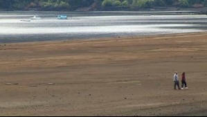 Habría descendido cerca de 200 metros: Preocupación por baja del lago Caburgua