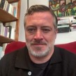 El alcalde de Ñuñoa, Sebastián Sichel, abordó la estrategia municipal para enfrentar la presencia de personas en situación de calle, quienes viven en rucos, y el consumo de alcohol y drogas en espacios públicos.
