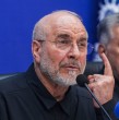 El jefe del equipo negociador iraní, Mohamad Baqer Qalibaf, aconsejó este domingo a Estados Unidos medir sus palabras después de un mensaje de Donald Trump que amenazaba con atacar a Irán, en plena ronda de conversaciones en Suiza.