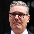 El primer ministro británico, el laborista Keir Starmer, anunció este lunes su dimisión después de semanas de presiones internas en su partido ante la impopularidad del dirigente llegado al poder hace menos de dos años.