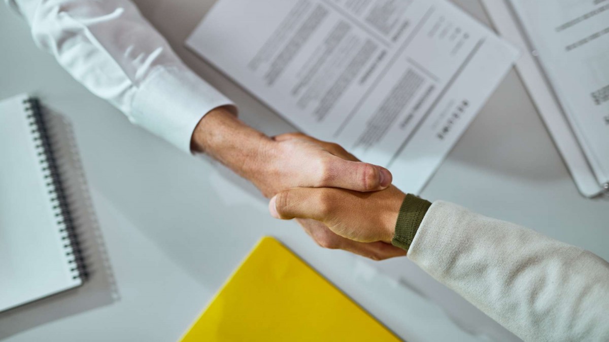 Comisión de Trabajo del Senado busca reactivar proyecto de nuevo tipo de contrato laboral: ¿En qué consiste?