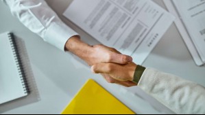 Comisión de Trabajo del Senado busca reactivar proyecto de nuevo tipo de contrato laboral: ¿En qué consiste?