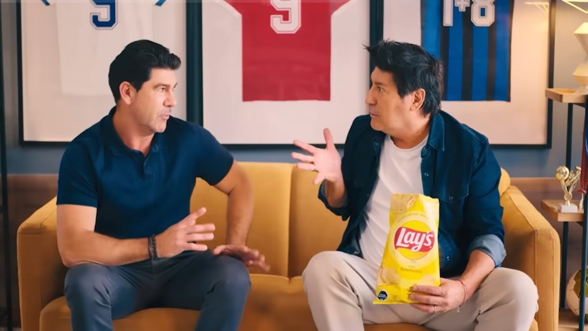 Lay's reúne a Zamorano, Salas y Matías Fernández en campaña inspirada en recuerdos del fútbol chileno