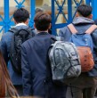 El Bono Logro Escolar premia a estudiantes del 30% más vulnerable con hasta $85 mil. Revisa aquí los 4 requisitos, montos, condiciones y cómo se paga este beneficio automático del Estado.