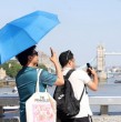 La ola de calor en Europa, con temperaturas récord que avanzan hacia el este, afecta a casi 100 millones de personas y pone a prueba las redes eléctricas con sobrecargas. ¡Detalles!