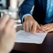 El Senado retomará la discusión del proyecto de contratos por horas en Chile. La iniciativa fija una fórmula para calcular el sueldo por hora y establece reglas sobre jornada, colación y horas extra.