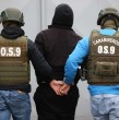Hoy miércoles, cerca de las 02:30, se entregó, acompañado de su padrastro, en la 14.ª Comisaría de San Bernardo, el cuarto de los imputados con orden de detención por el caso del niño de 12 años muerto en una encerrona.