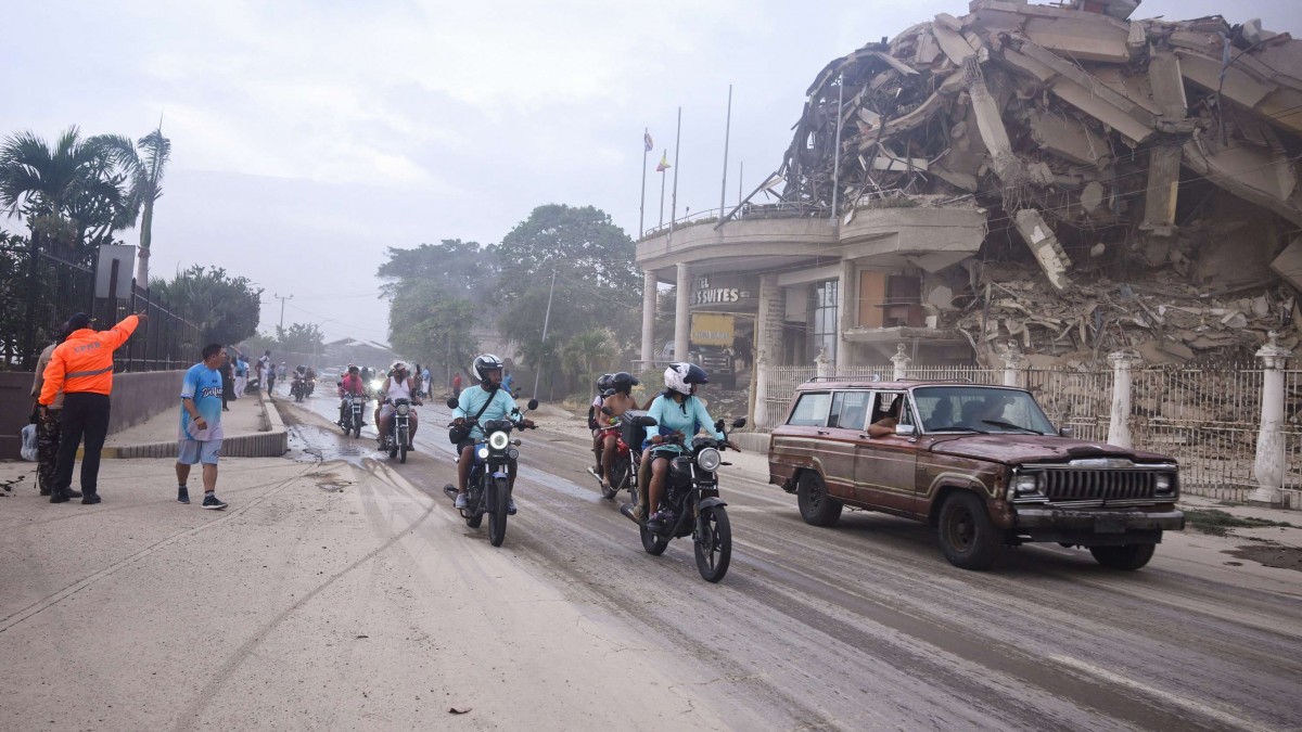 Imágenes muestran destrucción en La Guaira tras terremotos de 7,2 y 7,5 en Venezuela
