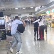 Revisa en detalle los registros que muestran los momentos de terror en medio del terremoto de magnitud 7,5 ocurrido en Venezuela. Momento de alta tensión en el aeropuerto Maiquetia.