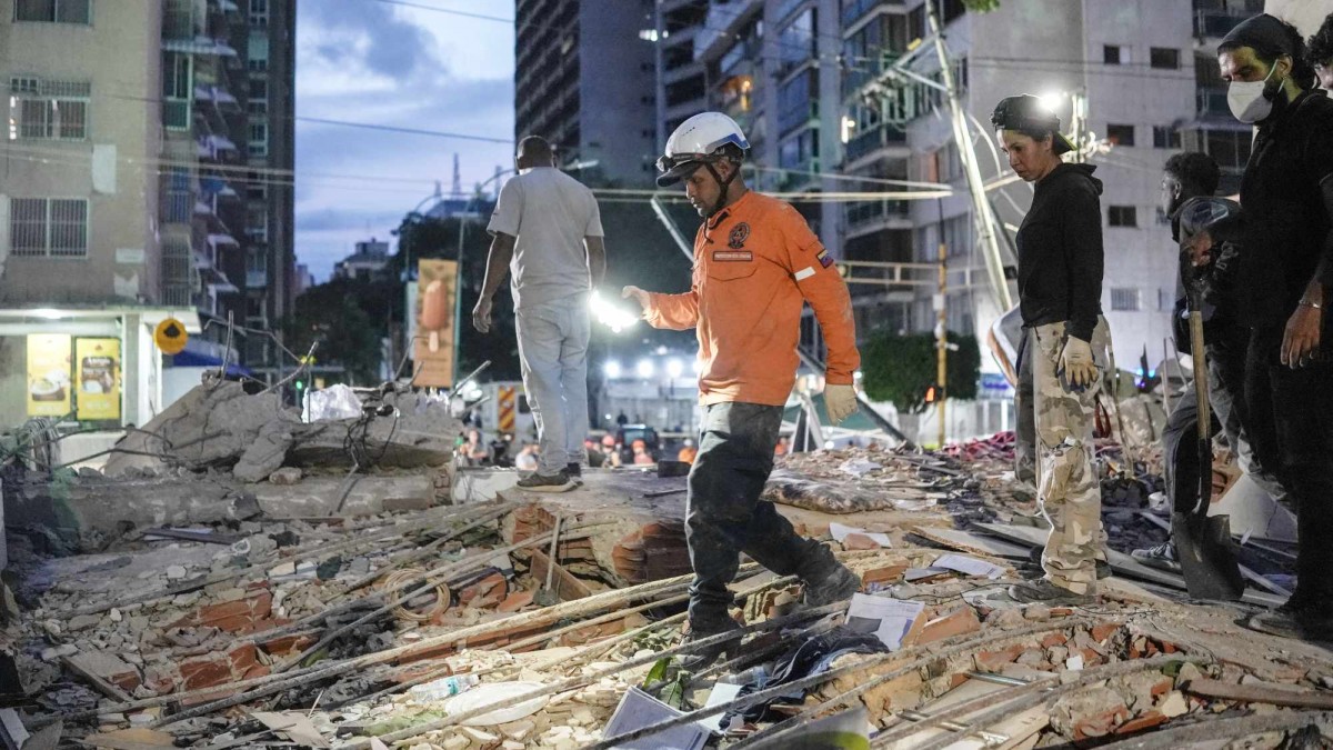 Sube a 164 la cifra de fallecidos y cerca de mil heridos tras devastadores terremotos en Venezuela