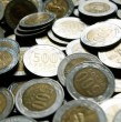 Una rara moneda chilena de $500 puede alcanzar valores de hasta $300 mil entre coleccionistas. Conoce la característica que la diferencia de las monedas comunes y cómo identificarla.