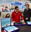 La Junta Nacional de Auxilio Escolar y Becas (Junaeb) inició el despacho a todo Chile de más de 96 mil computadores correspondientes a la Beca de Acceso a la Tecnología, Información y Comunicaciones (Beca TIC) 2026.