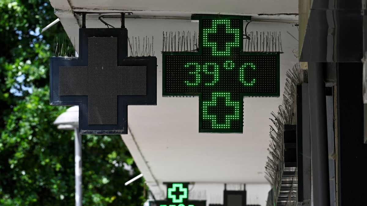 Bebé muere luego que padre lo olvidara dentro de un auto en plena ola de calor en Francia