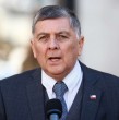 Conoce detalles sobre el respaldo del biministro Claudio Alvarado al Presidente José Antonio Kast, que tuvo una discusión con una mujer durante su gira en la región de La Araucanía.