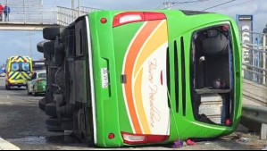 Bus volcó en la Ruta 5 Sur a la altura de Rosario: Se reportan 18 personas heridas