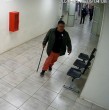 Un violento episodio se registró durante el día viernes al interior de un centro de salud de la comuna de San Ramón, luego de que un exfuncionario municipal ingresara al recinto y protagonizara una serie de destrozos.