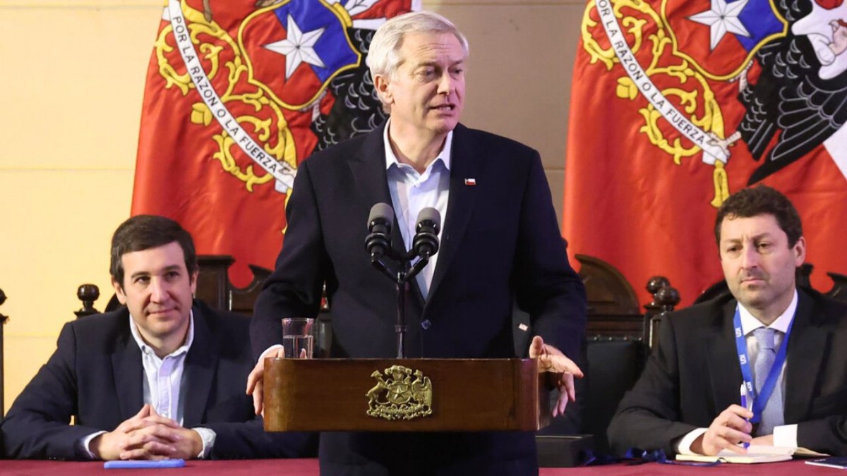 'Si usted es un inmigrante irregular, se tiene que ir': Presidente José Antonio Kast en Consejo Social de la UDI