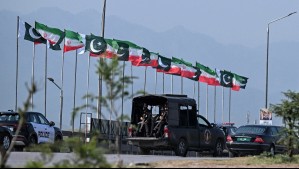 Irán advierte a los buques que no se desvíen de ruta demarcada en estrecho de Ormuz