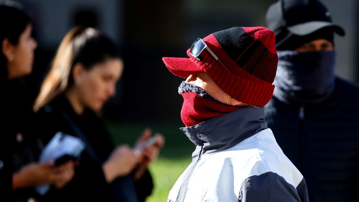 Hasta -8°: Emiten 'aviso' por heladas para este domingo en zonas de dos regiones del sur de Chile