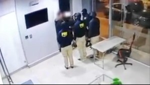 Falsos PDI protagonizan robo en Independencia.